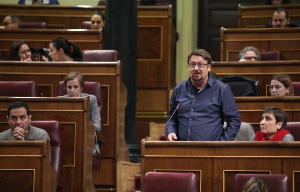 En Comú saluda el diálogo entre Rajoy y Puigdemont pero les insta a dejar de hacer el "ridículo"
