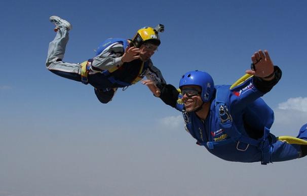 El salto en paracaídas, un deporte de moda.