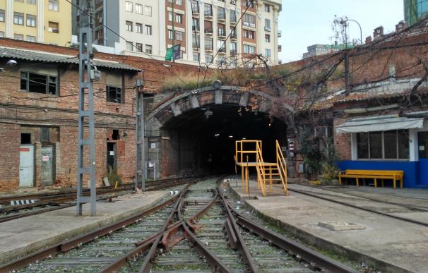 El Ayuntamiento negocia con Metro una respuesta a los cooperativistas de Cuatro Caminos