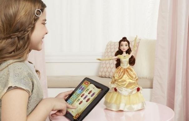 Dance Code Belle, la muñeca de la Bella y la Bestia que enseña a programar a los más pequeños