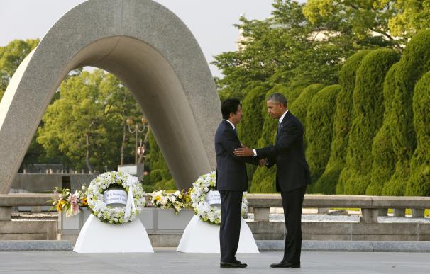Obama clama por un mundo sin armas nucleares en Hiroshima.