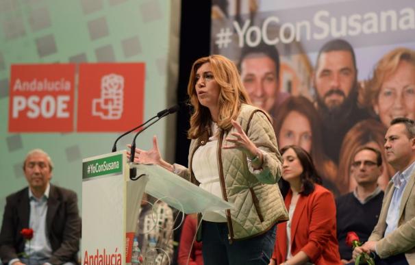 Susana Díaz: "Rajoy está desplazando a su cartel electoral porque confiará poco en él, él sabrá"