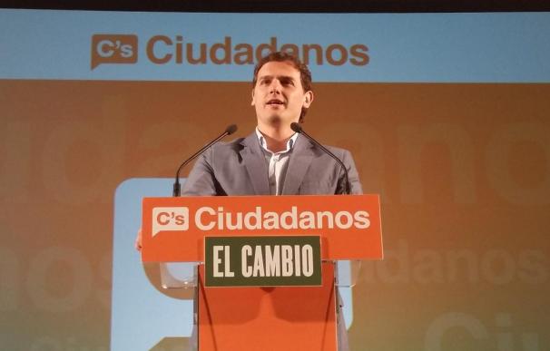 Rivera dice que C's no pactará en Andalucía con quieres "sólo quieren cambiar sillas"