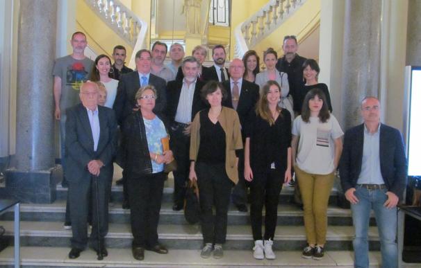 Cultura se reúne con artistas de la Región afincados en Madrid para "transmitirles apoyo y escuchar sus propuestas"