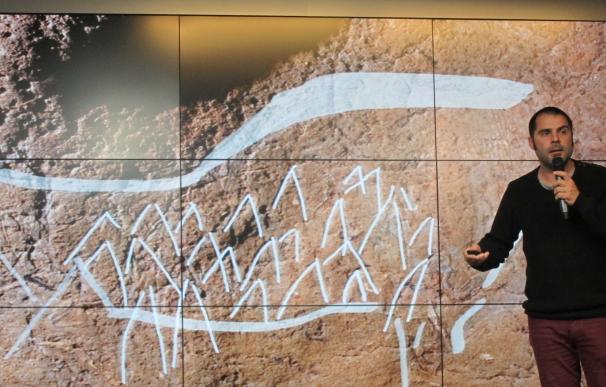 Descubiertos más de 70 grabados y pinturas de 14.000 años de antigüedad en la cueva de Atxurra en Berriatua (Vizcaya)