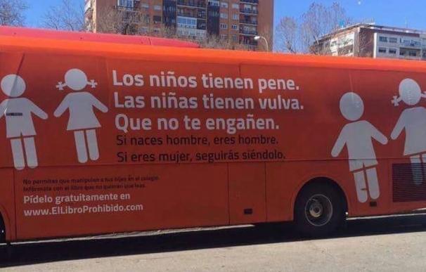 Hazte Oír mantendrá la campaña del autobús contra niños transexuales porque "reconoce un hecho de la biología"