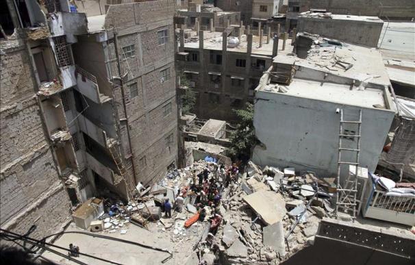 Al menos 9 muertos por el derrumbe de un edificio en el sur de Pakistán
