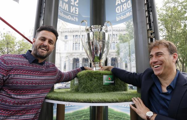 Martín Vázquez y Kiko llevan la 'Champions' al centro de Madrid