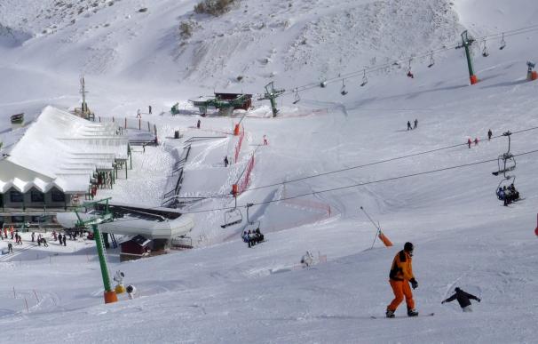 Valdezcaray abre diez pistas este martes, con 5,97 kilómetros esquiables