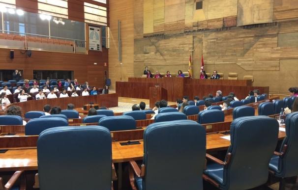 La Asamblea, en contra del "brutal atentado" de la mutilación genital femenina, que busca "someter" a la mujer
