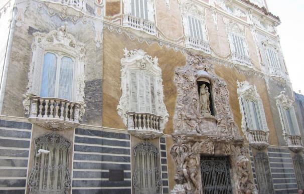 Gobierno destina más de 250.000 euros a obras de emergencia en la fachada del Palacio del Marqués de Dos Aguas