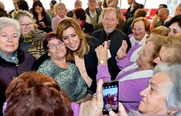Susana Díaz apuesta por el envejecimiento saludable y reconoce el esfuerzo de las personas mayores durante la crisis