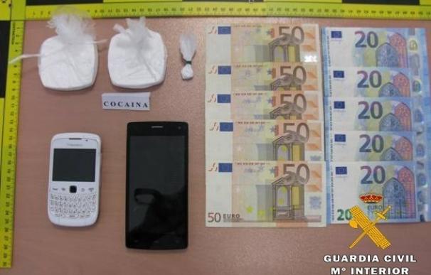Dos detenidos en Tobarra (Albacete) con 1.030 dosis de cocaína previstas para su venta además de 350 euros