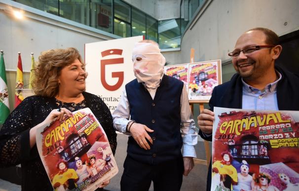 Alhama de Granada prepara ya las máscaras de su fiesta de Carnaval
