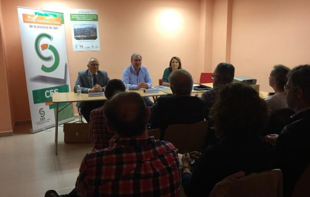 Cobo muestra el compromiso de la Junta con el presente y futuro de la comarca de la Sierra de Segura