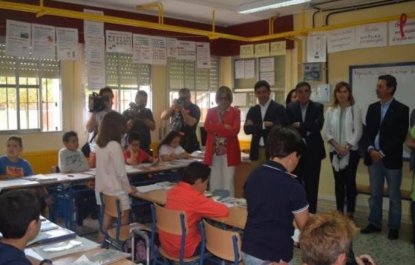 La consejera de Educación visita las nuevas instalaciones del colegio 'Moreno y Chacón' en Ayamonte