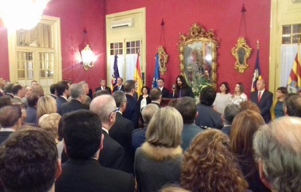 Los acuerdos alcanzados en el Parlament y las metas pendientes copan el discurso de Picornell por el Día de Baleares