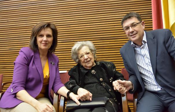 Las Corts Valencianes expresan sus condolencias por la muerte de Alejandra Soler, "ejemplo de lucha por la tolerancia"