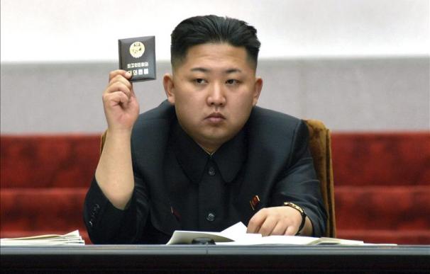 Kim Jong-un se estrena como orador en el centenario del "presidente eterno"