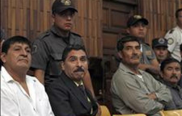 Histórica condena de 6.060 años de prisión para 4 exmilitares en Guatemala