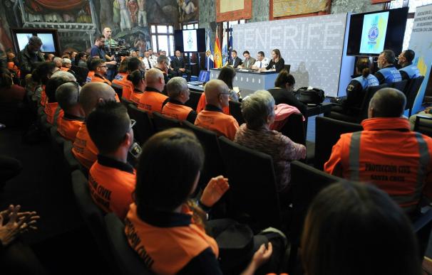 El Cabildo de Tenerife alaba la solidaridad y dedicación de los voluntarios de Protección Civil