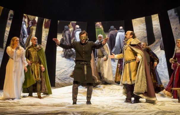 La Compañía de Teatro Clásico de Sevilla trae de nuevo este jueves su 'Hamlet' al Lope de Vega