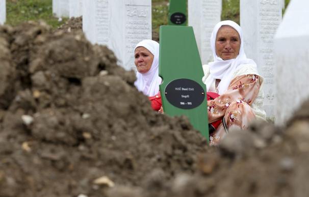 Bosnia conmemora el 18 aniversario de la matanza de Srebrenica