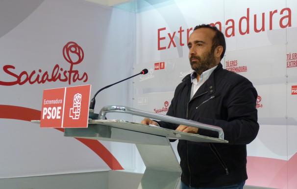 El PSOE pide "complicidad" a "todos" los partidos para "defender" a Extremadura de los "agravios comparativos" de Rajoy