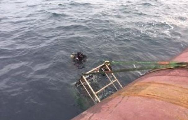 Recuperado el cadáver del segundo marinero desaparecido cerca del pesquero hundido