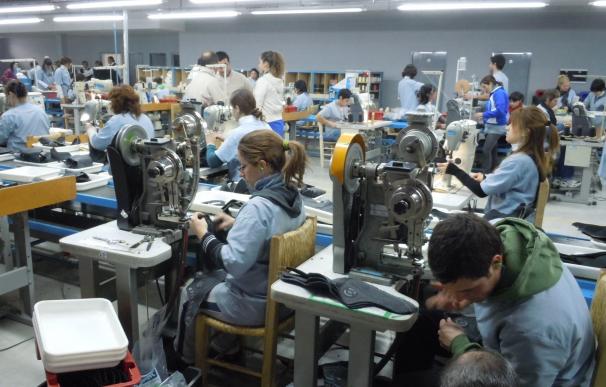 Desarrollo Económico e Innovación ha destinado esta Legislatura 3,02 millones de euros al sector del cuero y calzado