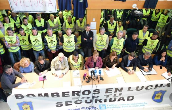 La oposición del Ayuntamiento de Málaga exige al equipo de gobierno del PP que negocie con bomberos
