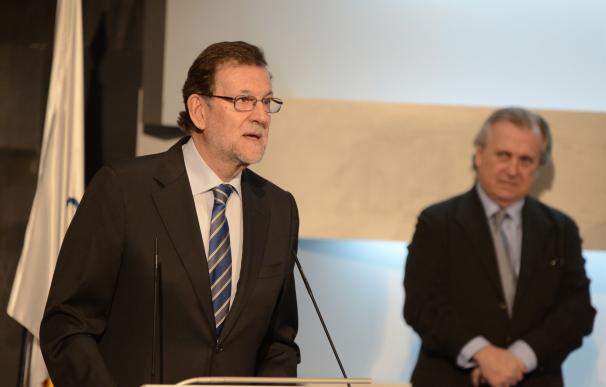 Rajoy defiende a Cañete: "No sabemos si el ministro sabía si esa medida iba a beneficiar o no a su familia"