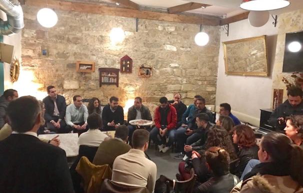 Más de 300 jóvenes constituyen una plataforma en apoyo a la candidatura de Susana Díaz a las primarias del PSOE