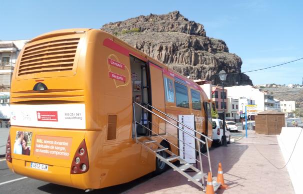 El ICHH continúa su campaña de donación de sangre en las universidades canarias y comienza la de La Palma