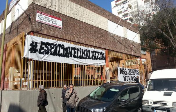 Colectivos de Hortaleza reclaman la reapertura de un colegio abandonado para que albergue un espacio vecinal