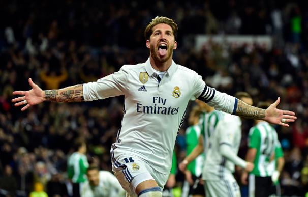 Sergio Ramos devuelve al Real Madrid a la cabeza de LaLiga ante el Betis (2-1)