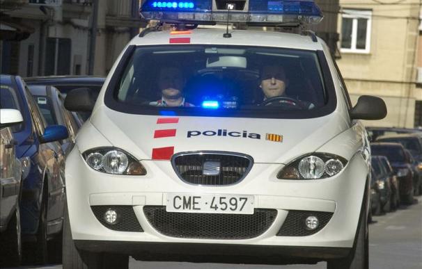 Detenidas 10 personas por cometer más de 90 atracos en la red viaria catalana