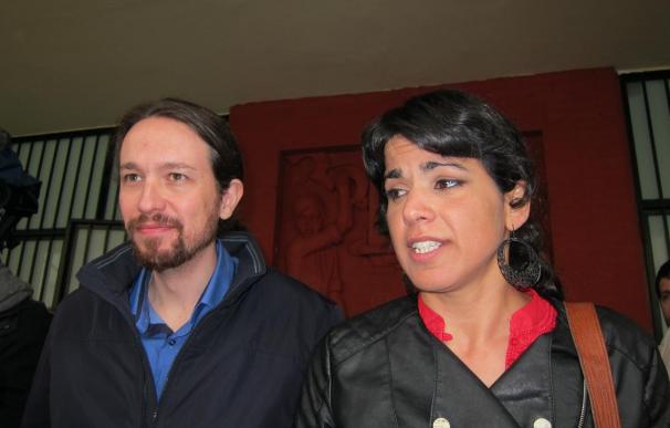 Pablo Iglesias, en Cádiz, con Teresa Rodríguez (archivo)
