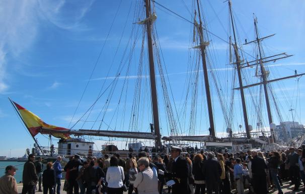 El buque 'Juan Sebastián de Elcano' inicia en Cádiz su LXXXIX Crucero de Instrucción