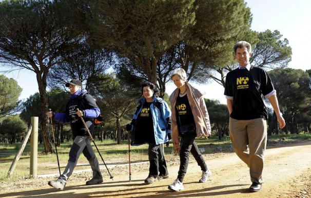 Cinco integrantes de plataformas antinucleares inician una marcha a Madrid contra los cementerios