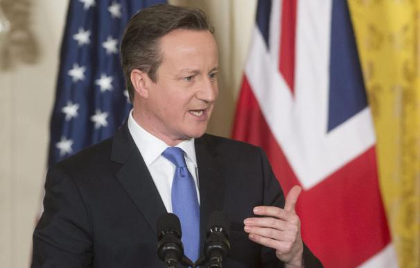 David Cameron rechaza las palabras del papa contra las ofensas a la religión