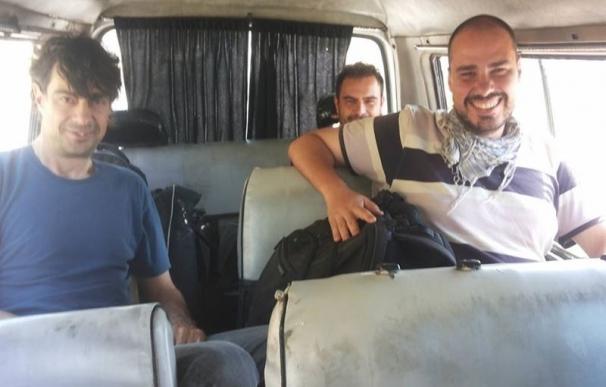 Los periodistas españoles liberados dicen que los secuestradores les trataron "bien"