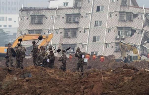 Al menos 35 personas desparecidas en un deslizamiento de tierra en el sureste de China