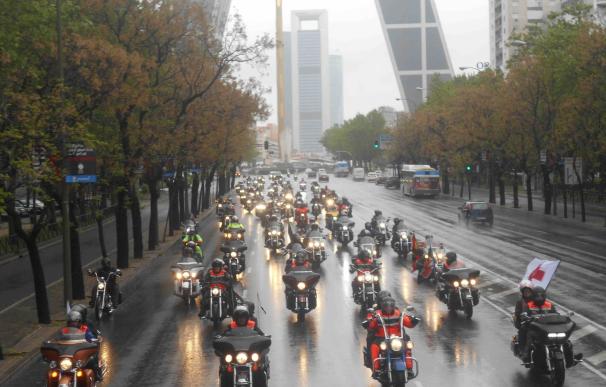 Cerca de 300 Harleys desfilan bajo la lluvia para despedir la 14ª concentración Harley-Davidson KM0