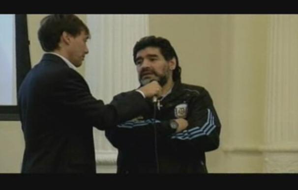 Maradona propone ver el Mundial en los colegios