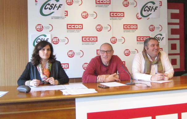 CCOO, UGT y CSIF convoca movilizaciones entre empleados de la Junta para reclamar las 35 horas, más empleo y salarios