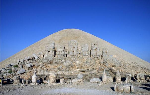 Las monumentales esculturas del monte Nemrut serán trasladadas a un museo