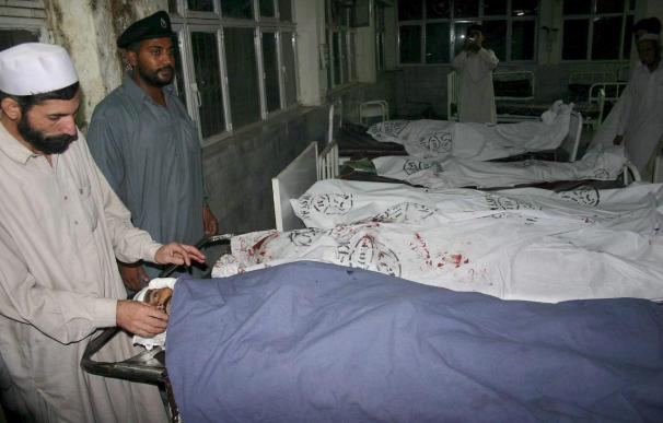 Un ataque armado contra un hospital de Lahore mata a doce personas
