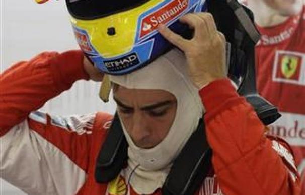 Alonso califica de "manipulada" la carrera de Valencia