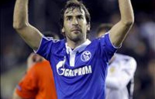 El Schalke viaja sin Raúl a Helsinski